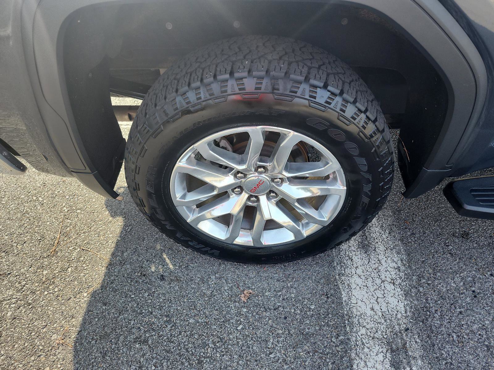 Used 2021 GMC Sierra 1500 SLT w/ SLT Premium Package image 7