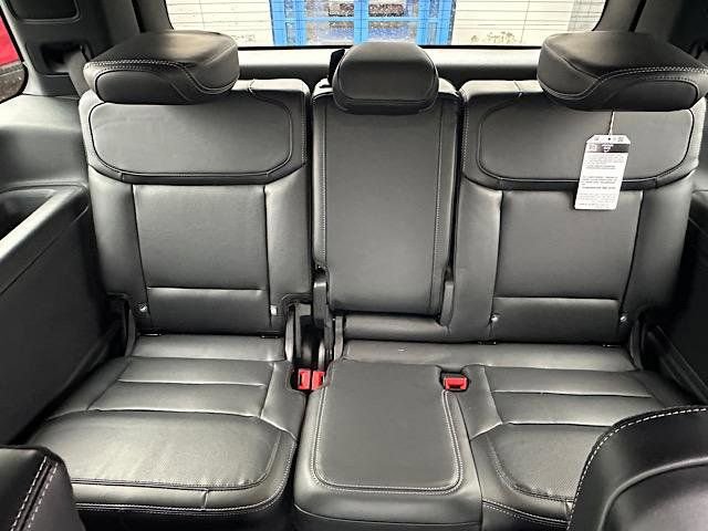 New 2025 Ford Expedition Platinum w/ Stealth Performance Package image 12