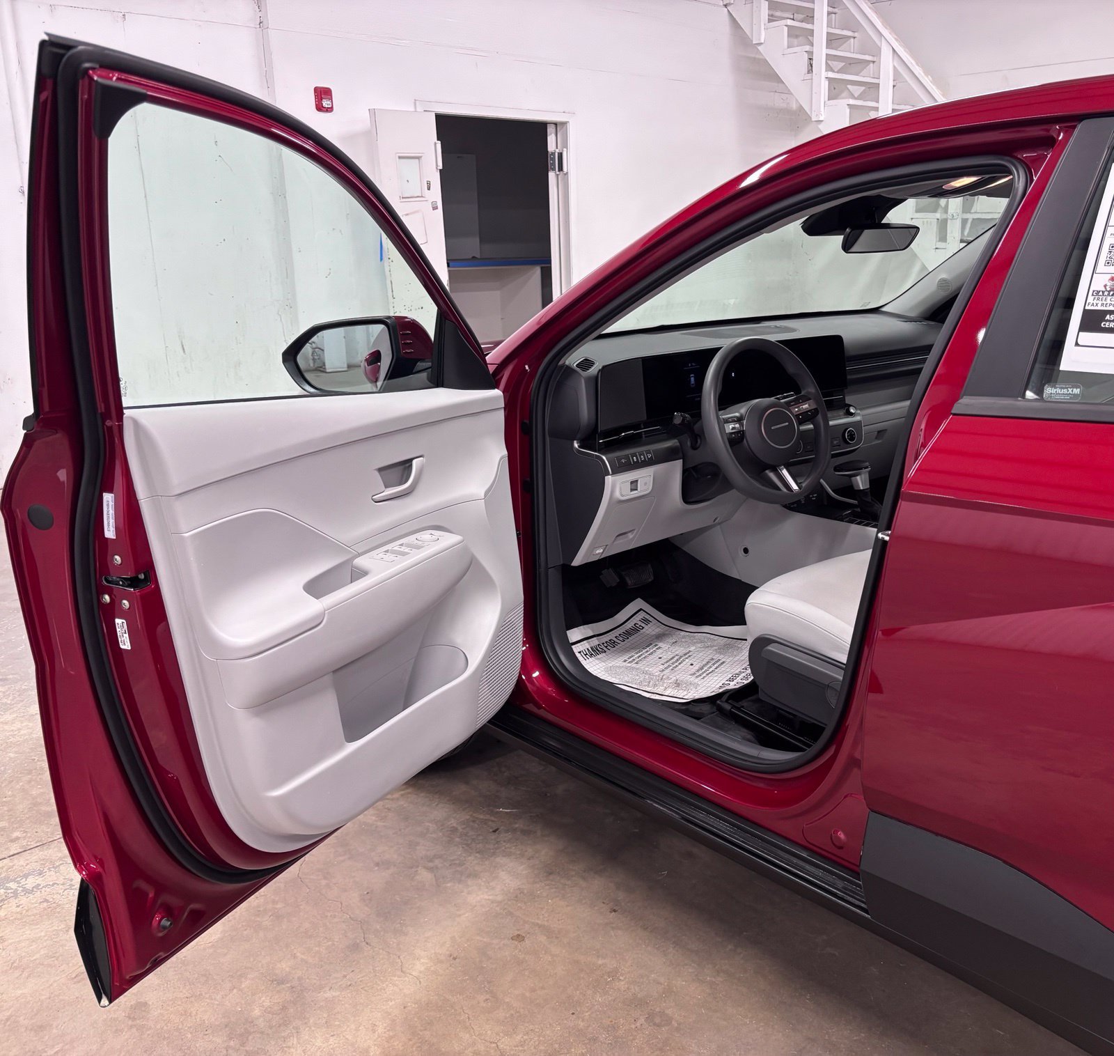Certified 2025 Hyundai Kona SE FWD image 21
