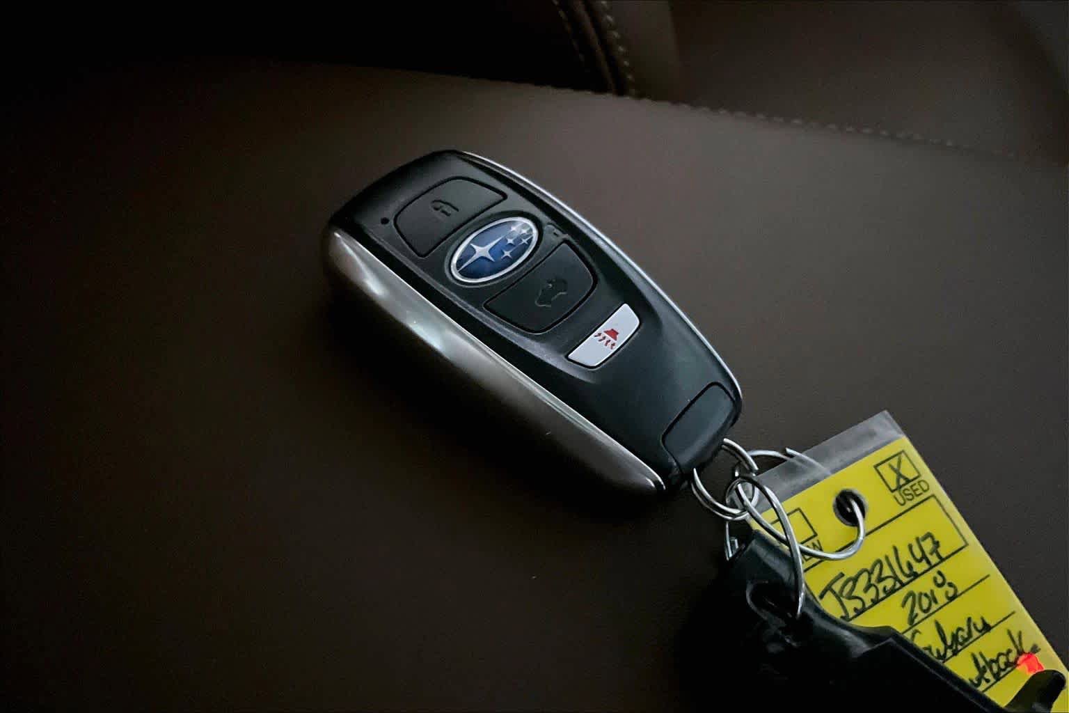 Used 2018 Subaru Outback 3.6R Touring AWD/4WD image 27