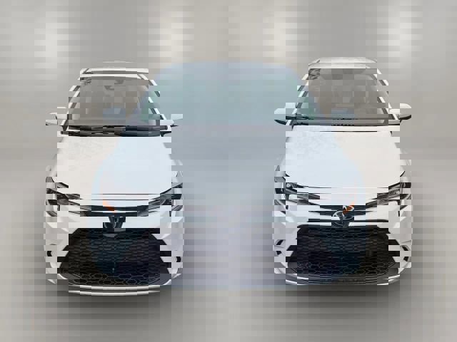 Used 2021 Toyota Corolla LE image 2