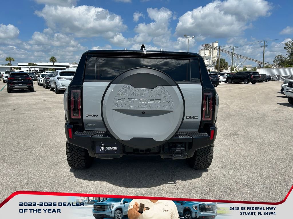 Used 2024 GMC Hummer EV 2X w/ Extreme Off-Road Package AWD/4WD image 6