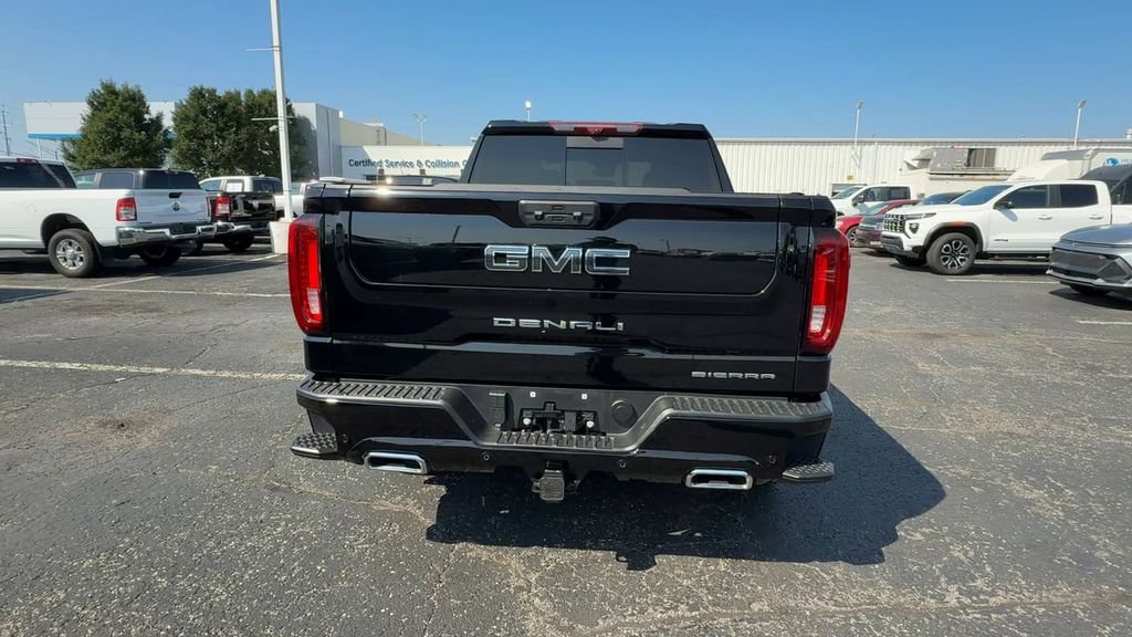 Used 2025 GMC Sierra 1500 Denali Ultimate AWD/4WD image 7