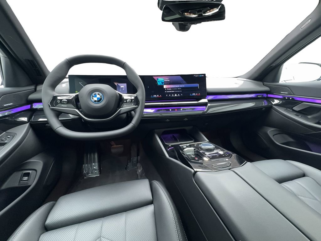 Used 2024 BMW i5 eDrive40i RWD image 34