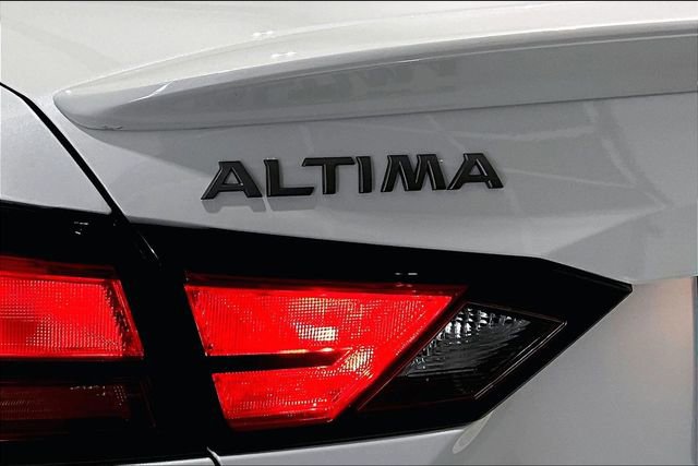 Used 2023 Nissan Altima 2.5 SR image 40