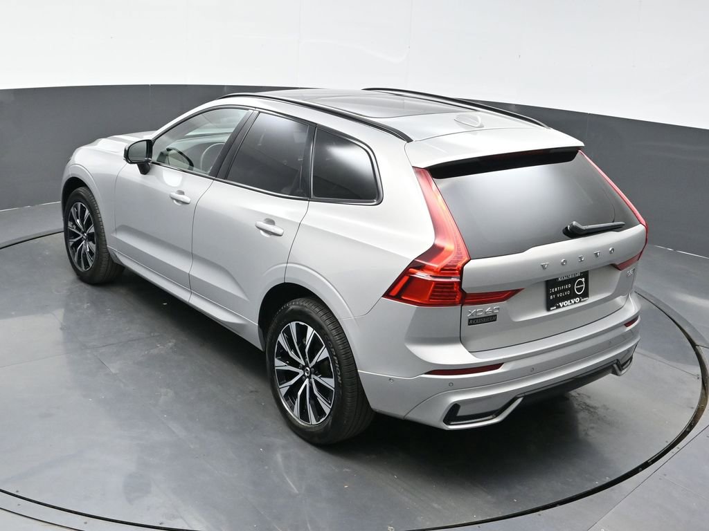 Used 2025 Volvo XC60 B5 Plus image 26