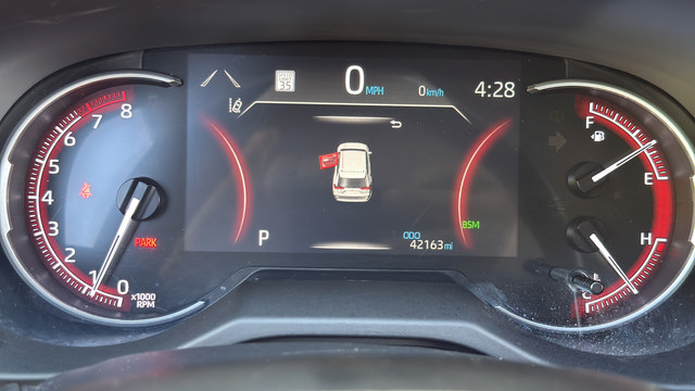 Used 2025 Toyota RAV4 XLE FWD image 18