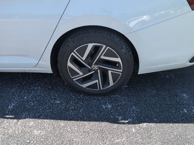 Used 2024 Volkswagen Jetta SEL FWD image 7