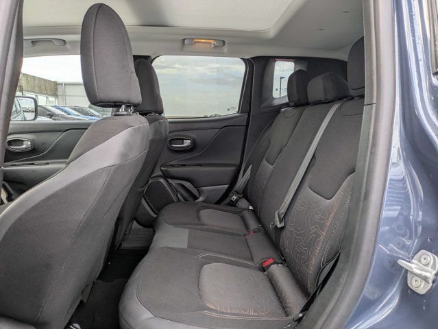 Certified 2023 Jeep Renegade Latitude w/ Sun/Sound Group AWD/4WD image 13