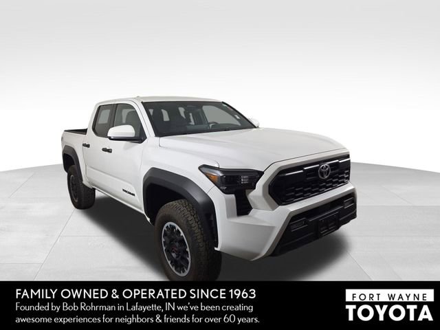 Used 2024 Toyota Tacoma TRD Off-Road AWD/4WD image 4