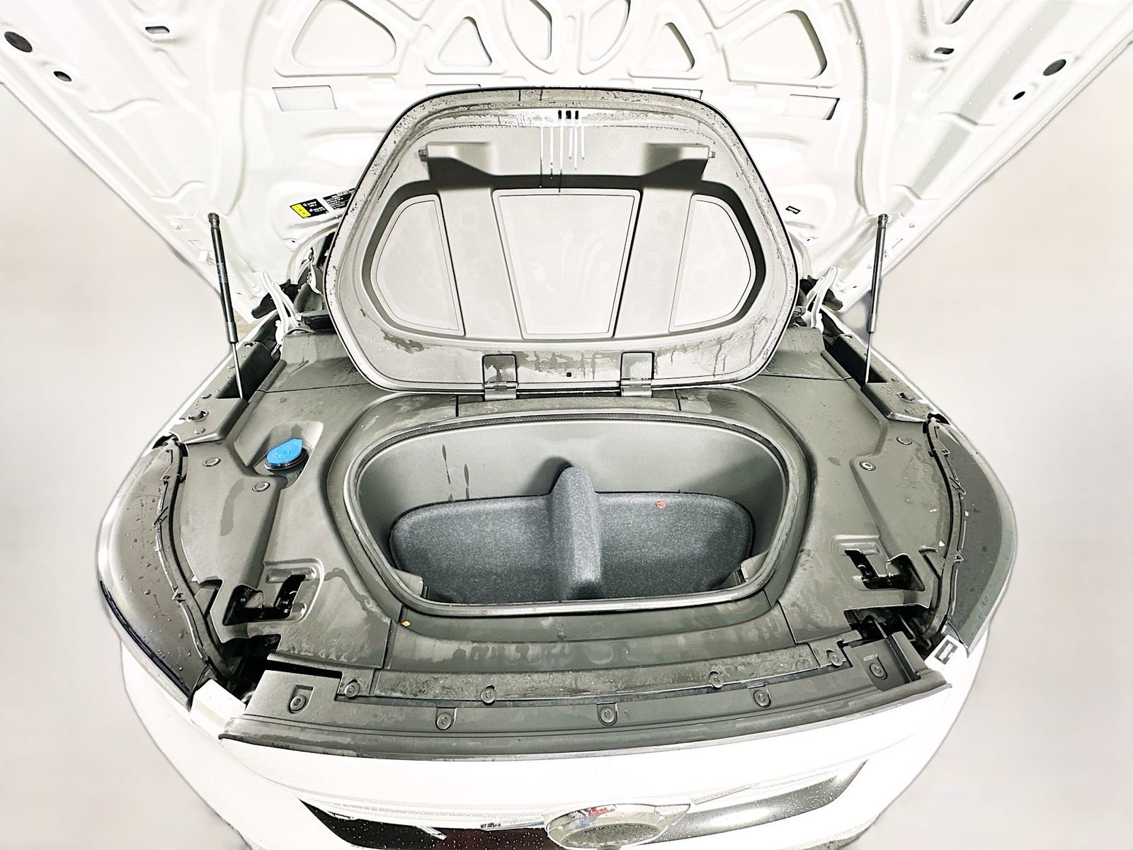 Used 2023 Volvo XC40 Recharge Ultimate w/ Protection Package Premier image 33