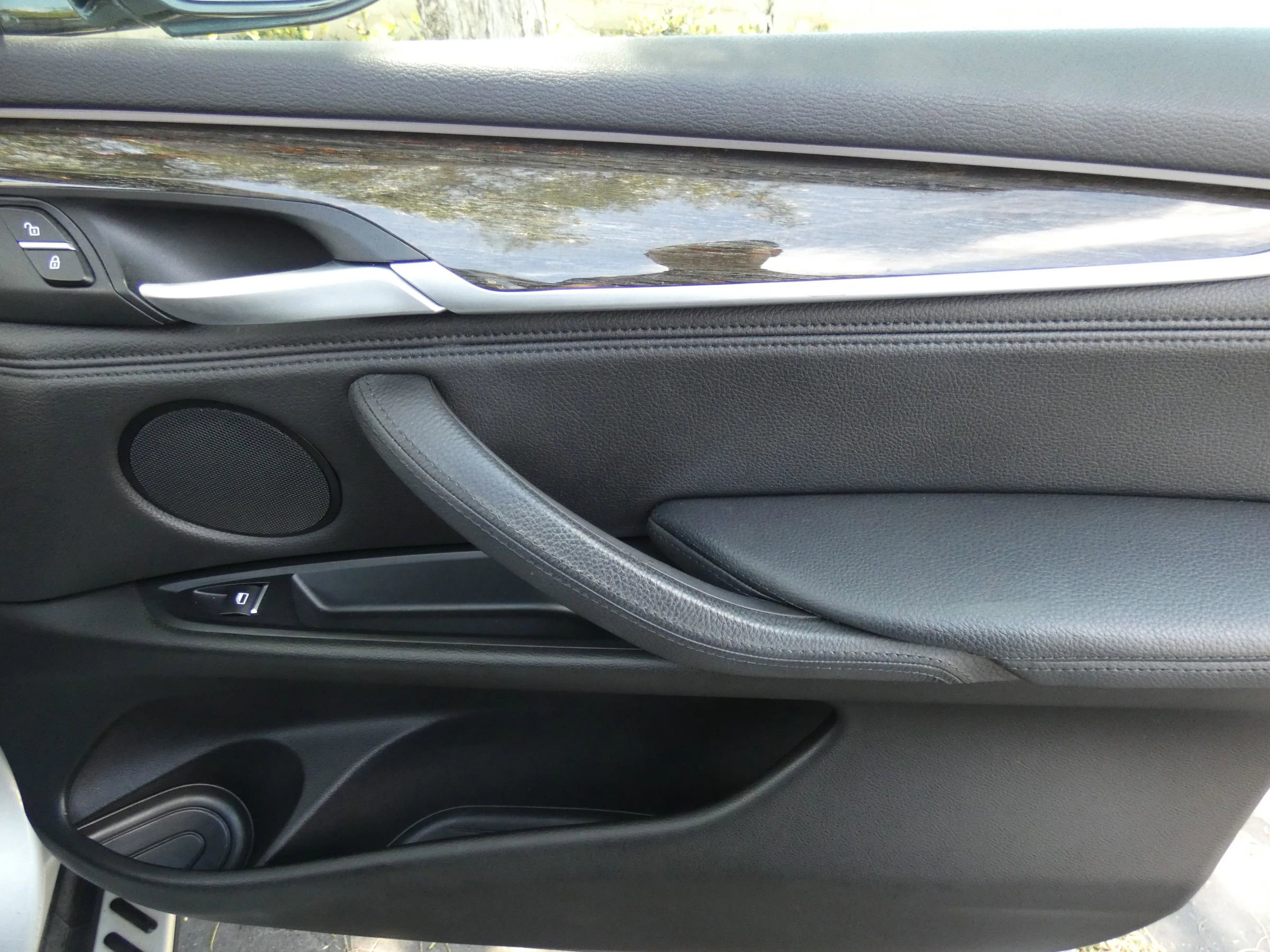 Used 2015 BMW X5 xDrive50i image 31