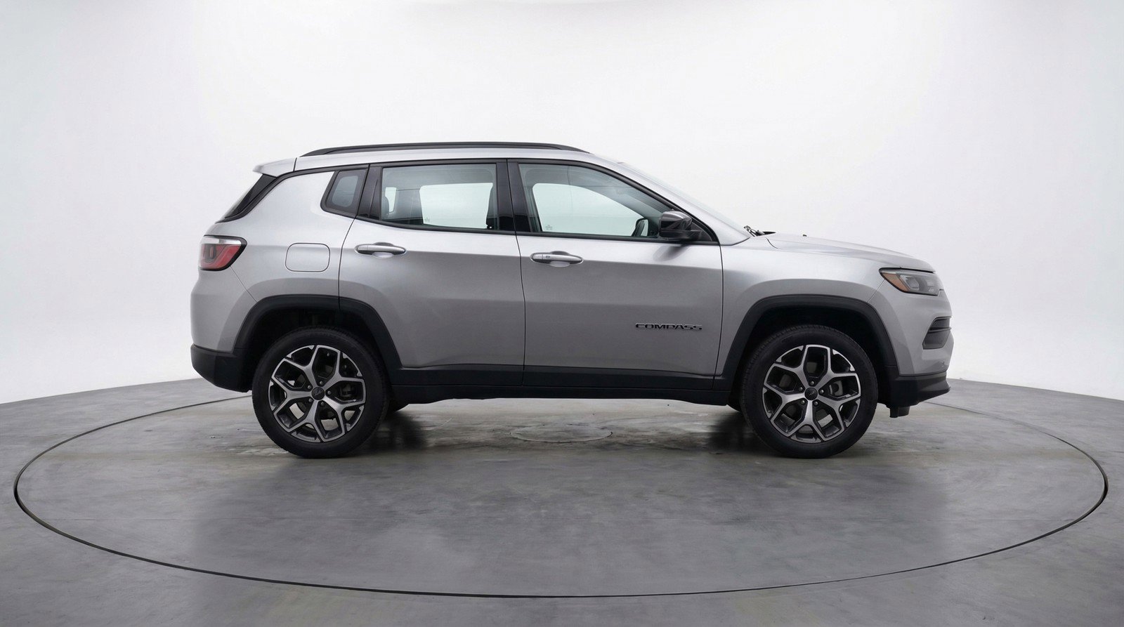 Used 2025 Jeep Compass Limited image 11