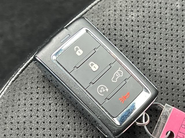 Used 2023 Jeep Grand Cherokee L Laredo image 33