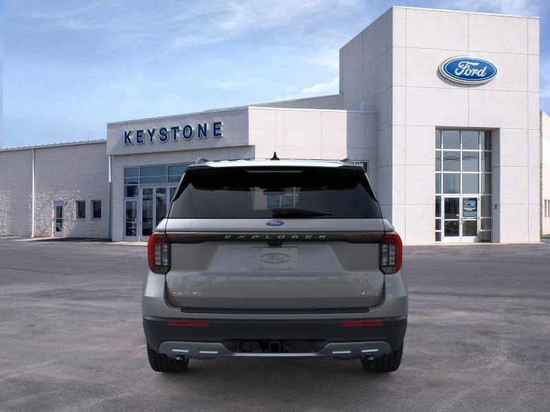 New 2026 Ford Explorer Active w/ Active Comfort Package AWD/4WD image 6