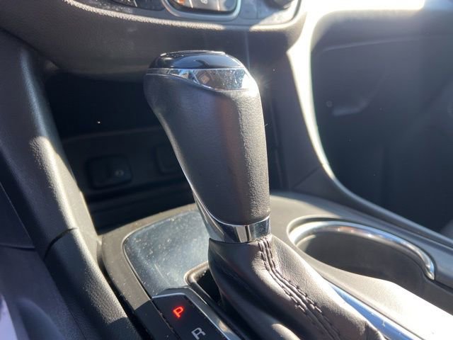 Used 2018 Chevrolet Equinox LT image 21