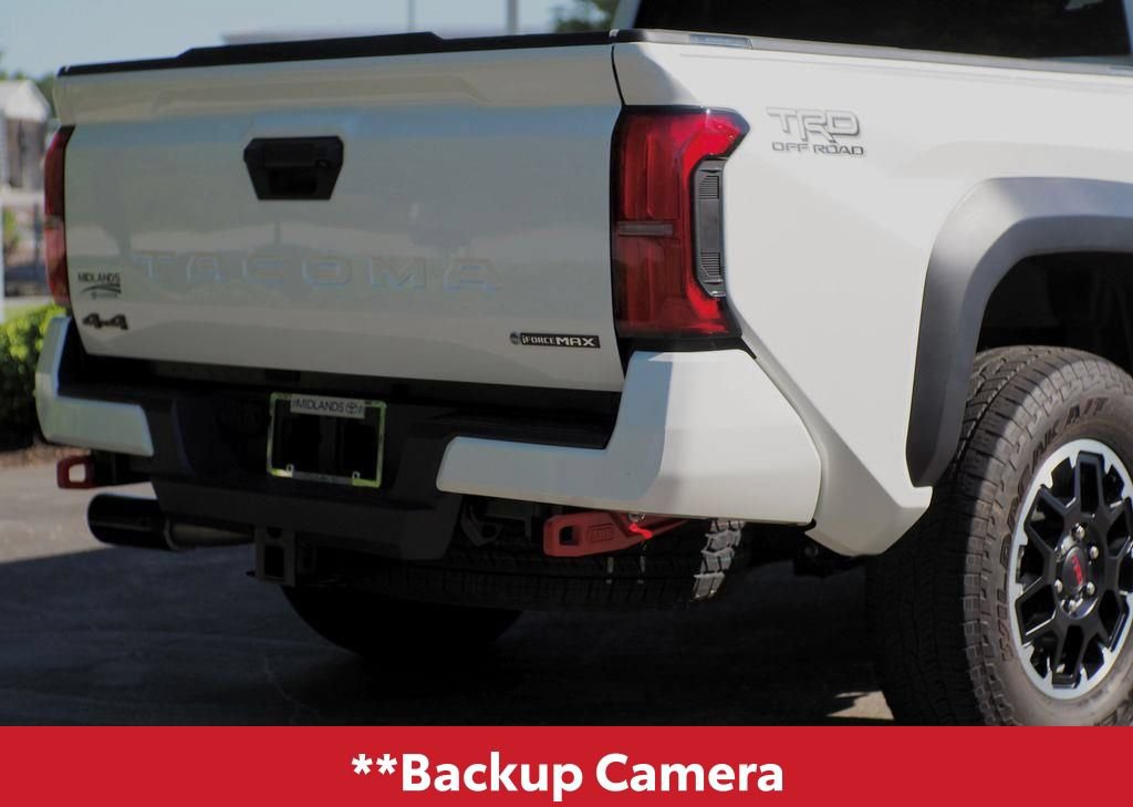 Used 2024 Toyota Tacoma TRD Off-Road AWD/4WD image 4