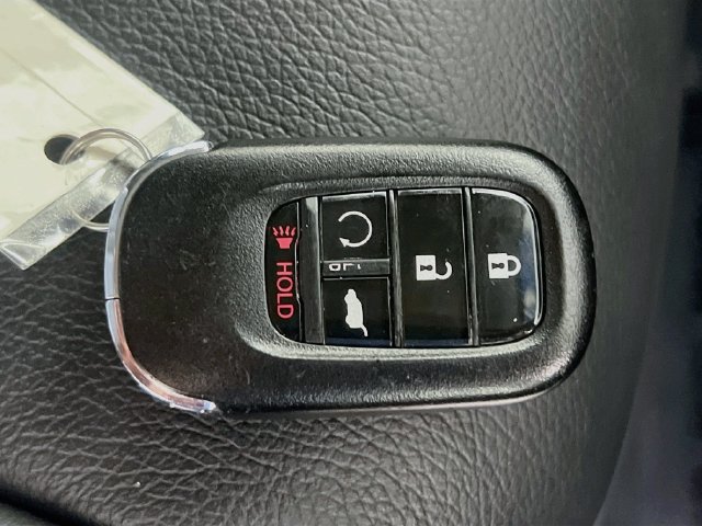 Used 2025 Honda Pilot Touring image 33