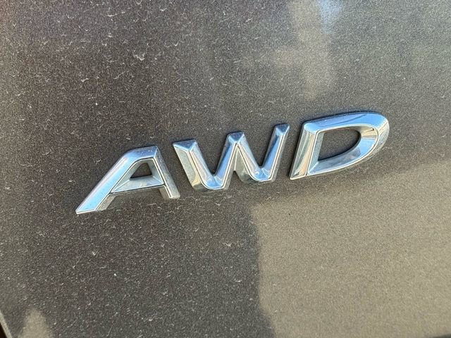 Used 2013 Chrysler 300 S w/ Luxury Group image 12