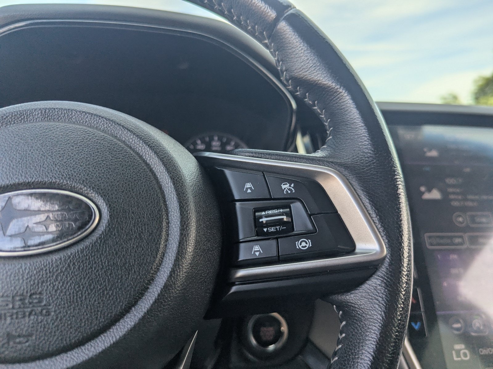 Used 2020 Subaru Outback Premium AWD/4WD image 32