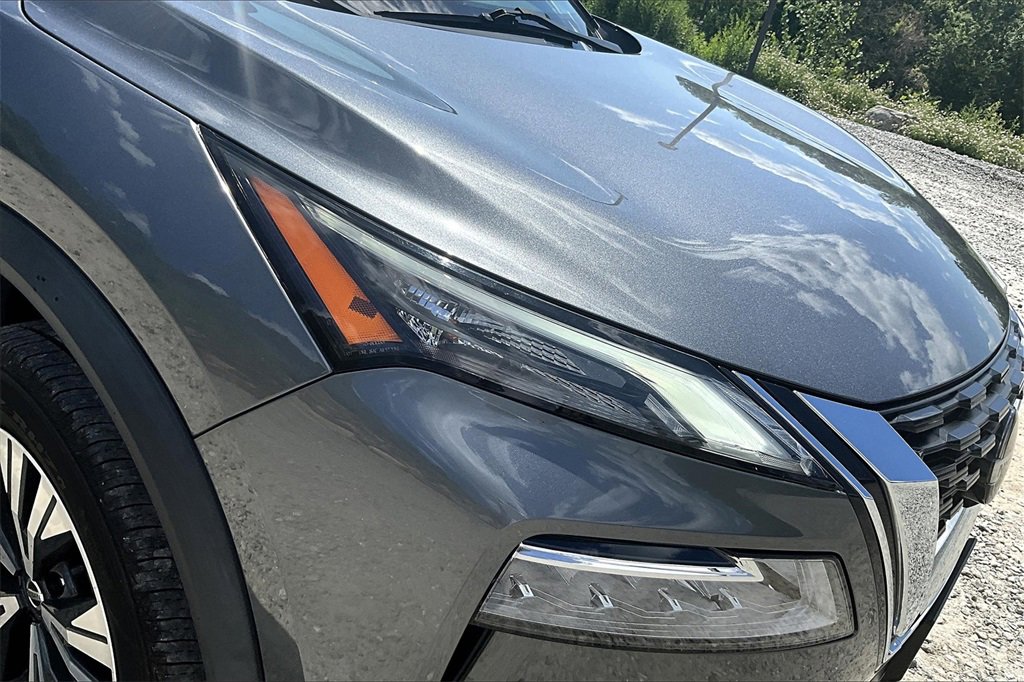 Used 2021 Nissan Rogue SV image 27