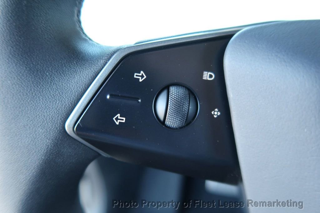 Used 2024 Tesla Cybertruck AWD Crew Cab image 53