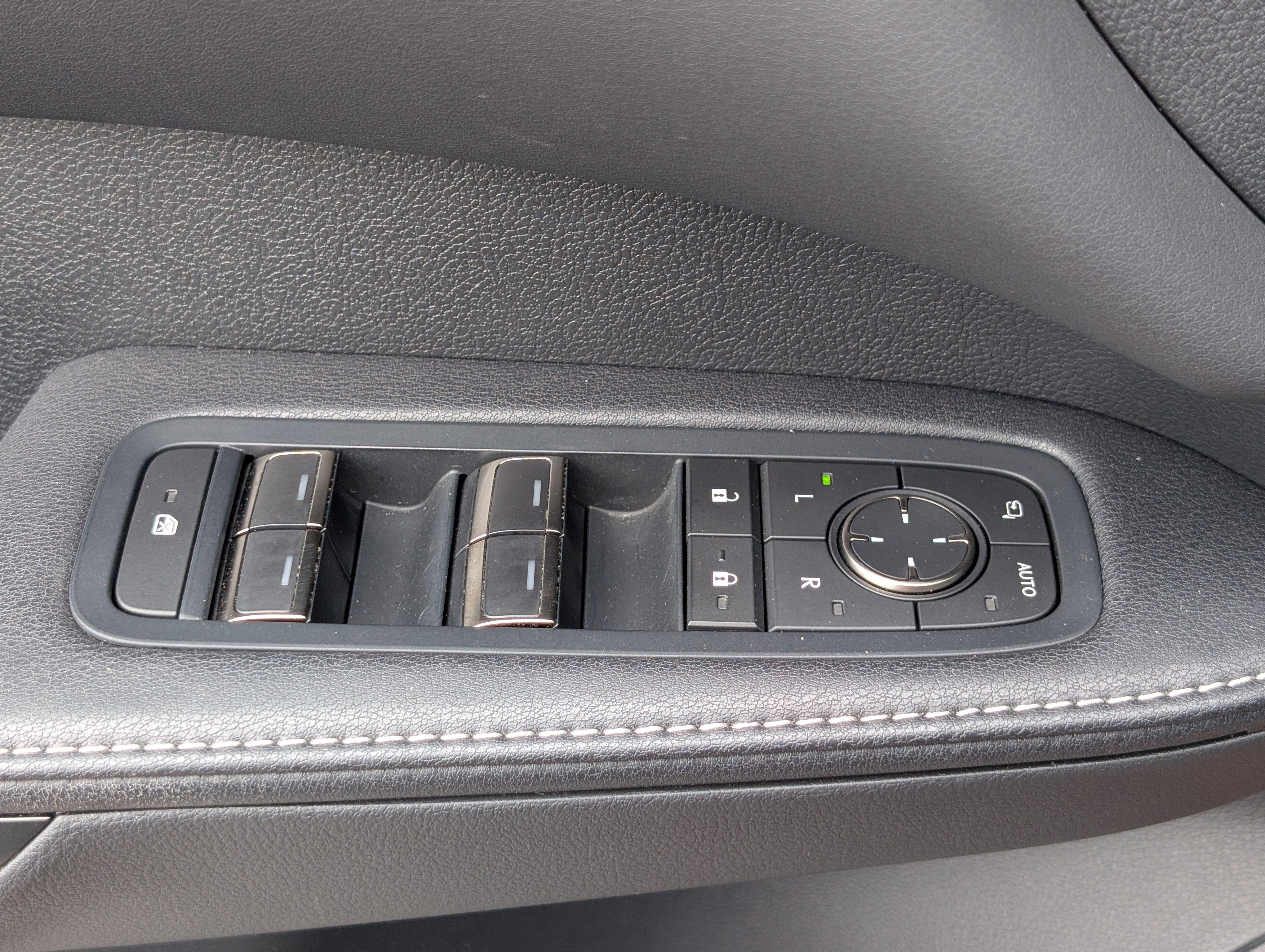 Used 2023 Lexus RX 350 Premium Plus w/ Accessory Package (Z1) image 20