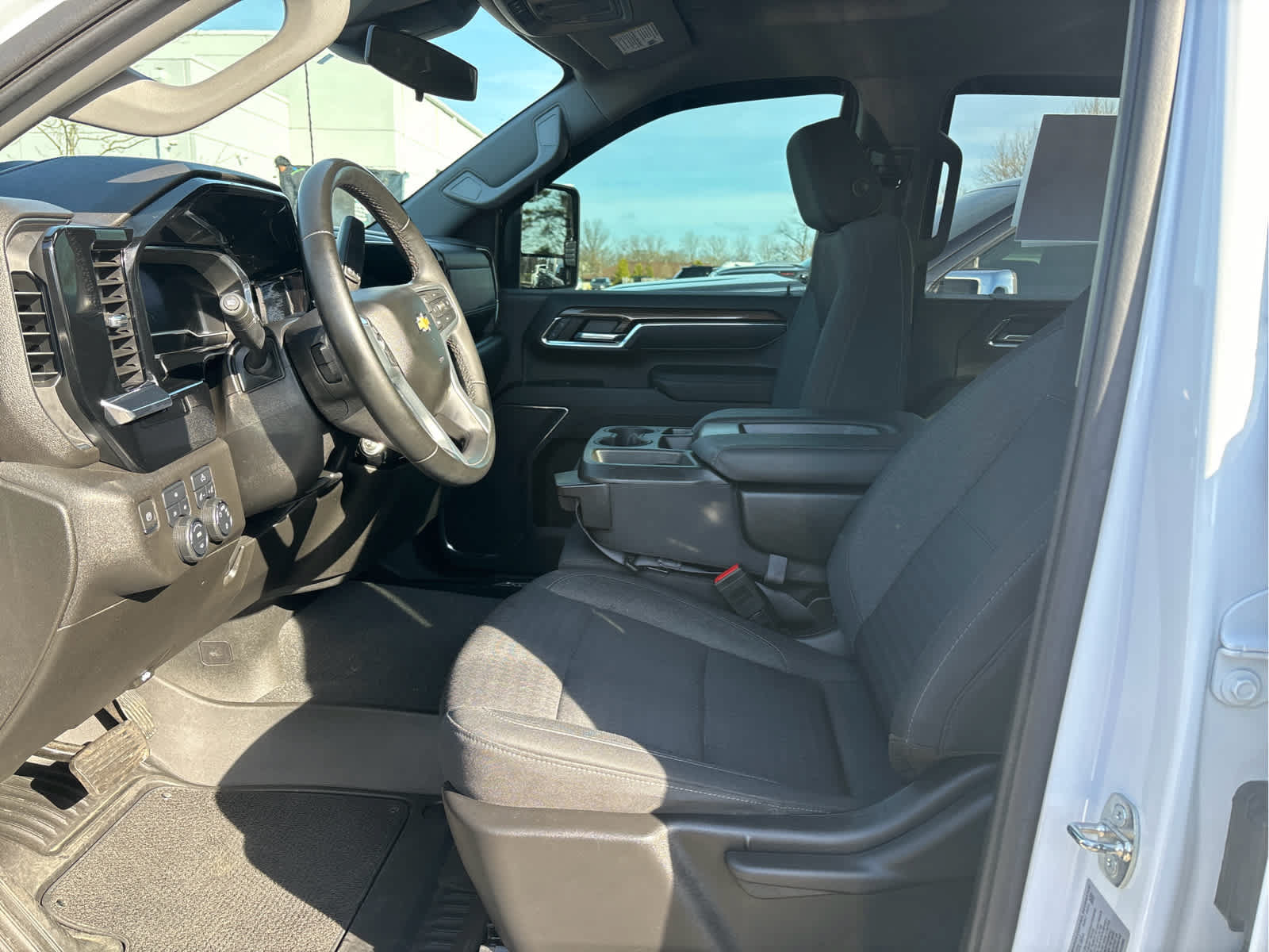 Certified 2024 Chevrolet Silverado 2500 LT AWD/4WD image 9