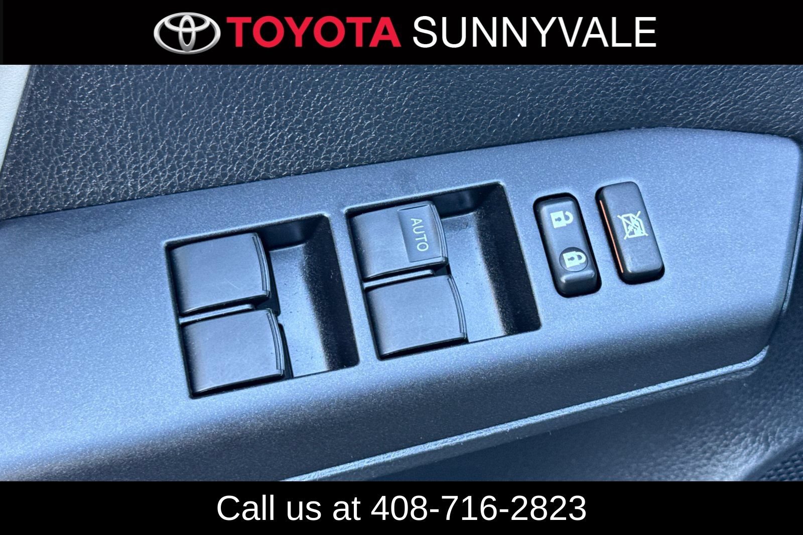 Used 2017 Toyota RAV4 XLE w/ Plus Extra Value Package FWD image 17