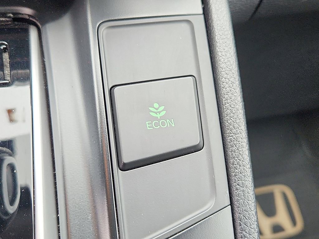 Used 2017 Honda CR-V LX image 13