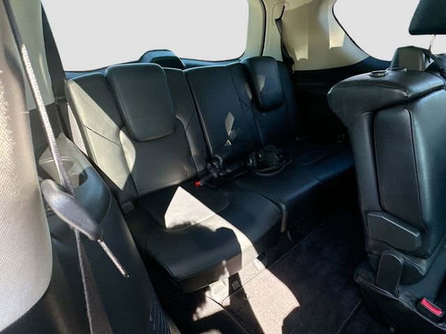 Used 2011 INFINITI QX56 4WD w/ Deluxe Touring Pkg image 30
