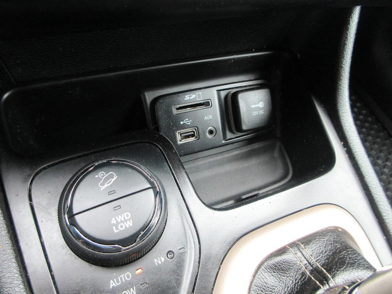 Used 2023 Nissan Altima 2.5 SV FWD image 21