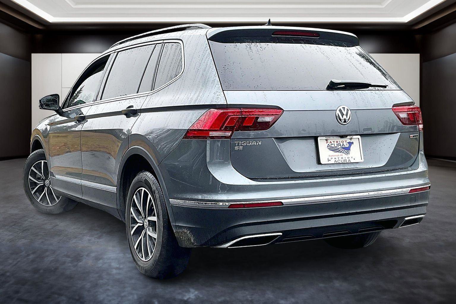 Used 2021 Volkswagen Tiguan SE w/ Panoramic Sunroof Package image 12