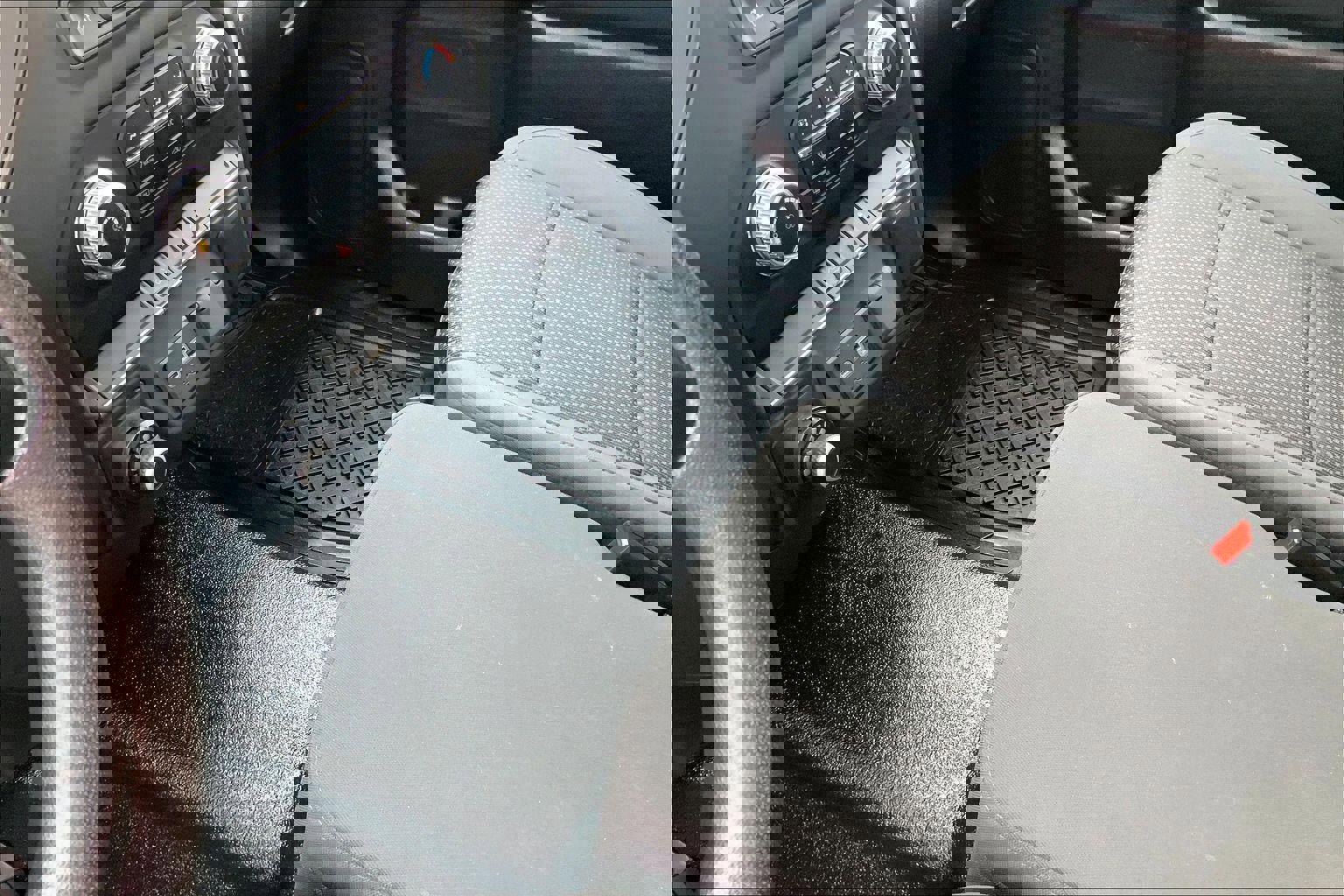 Used 2022 GMC Sierra 2500 Pro w/ Convenience Package AWD/4WD image 13