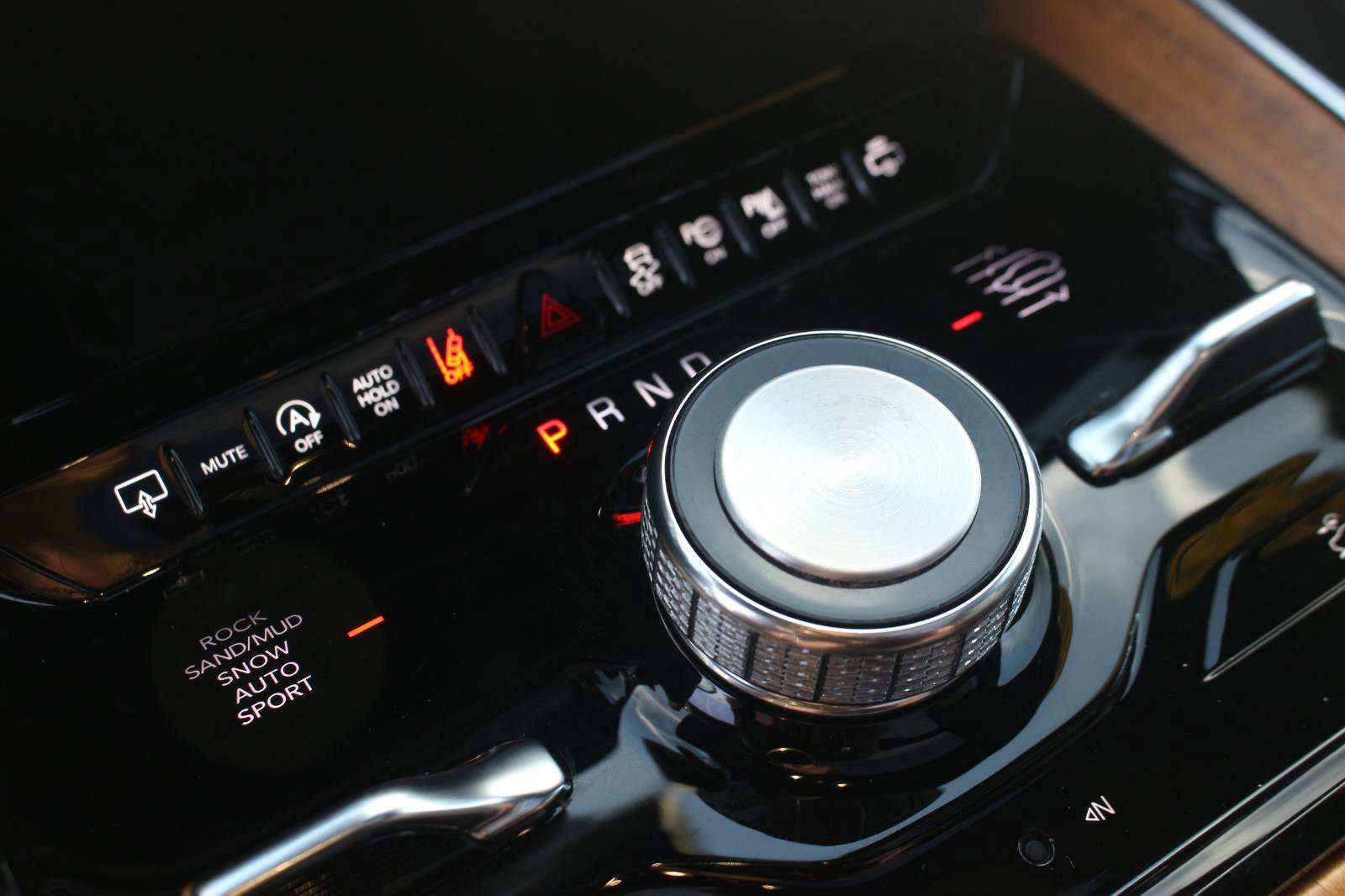 Used 2024 Jeep Grand Wagoneer L Series III image 28