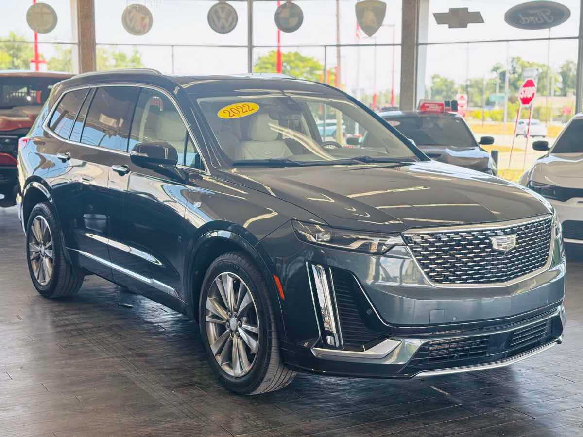 Used 2022 Cadillac XT6 Premium Luxury w/ Technology Package AWD/4WD image 1