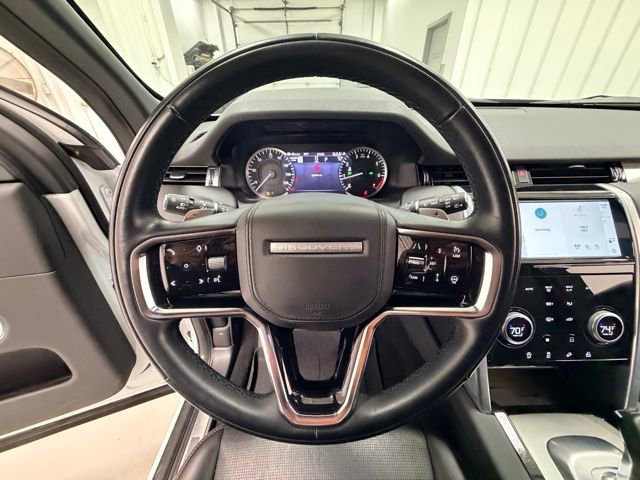 Used 2023 Land Rover Discovery Sport SE R-Dynamic image 11