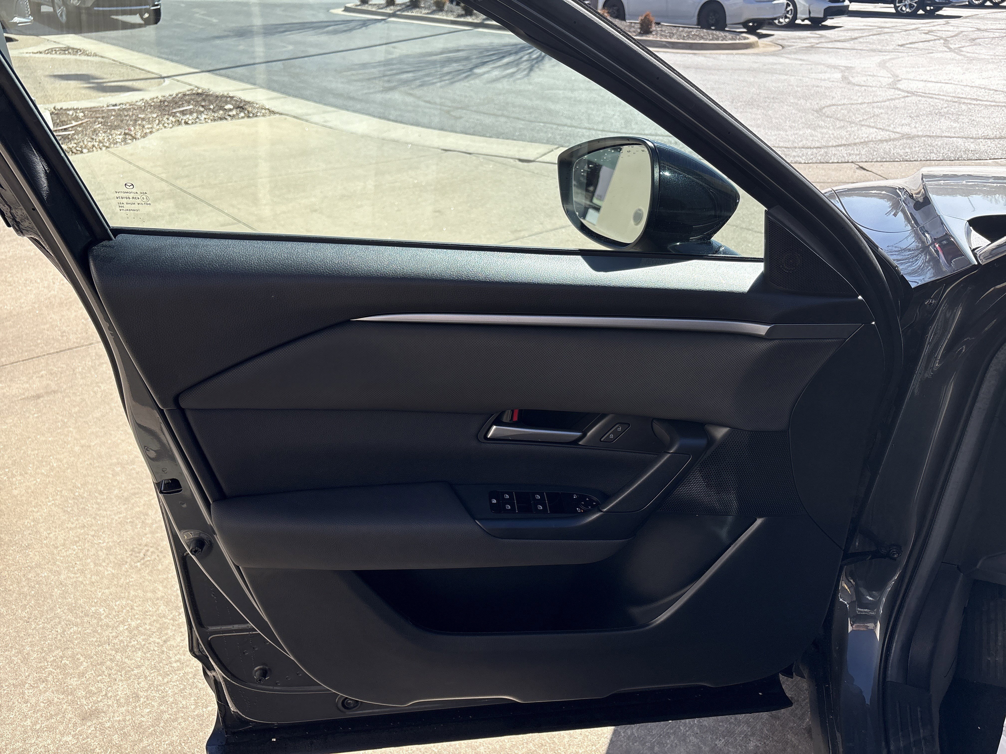 Used 2025 MAZDA CX-50 AWD 2.5 S w/ Weather Package image 14