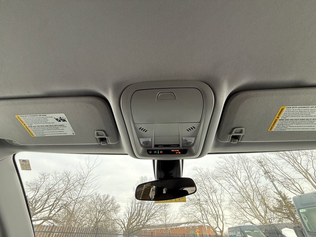 Used 2023 Chevrolet Blazer LT image 28