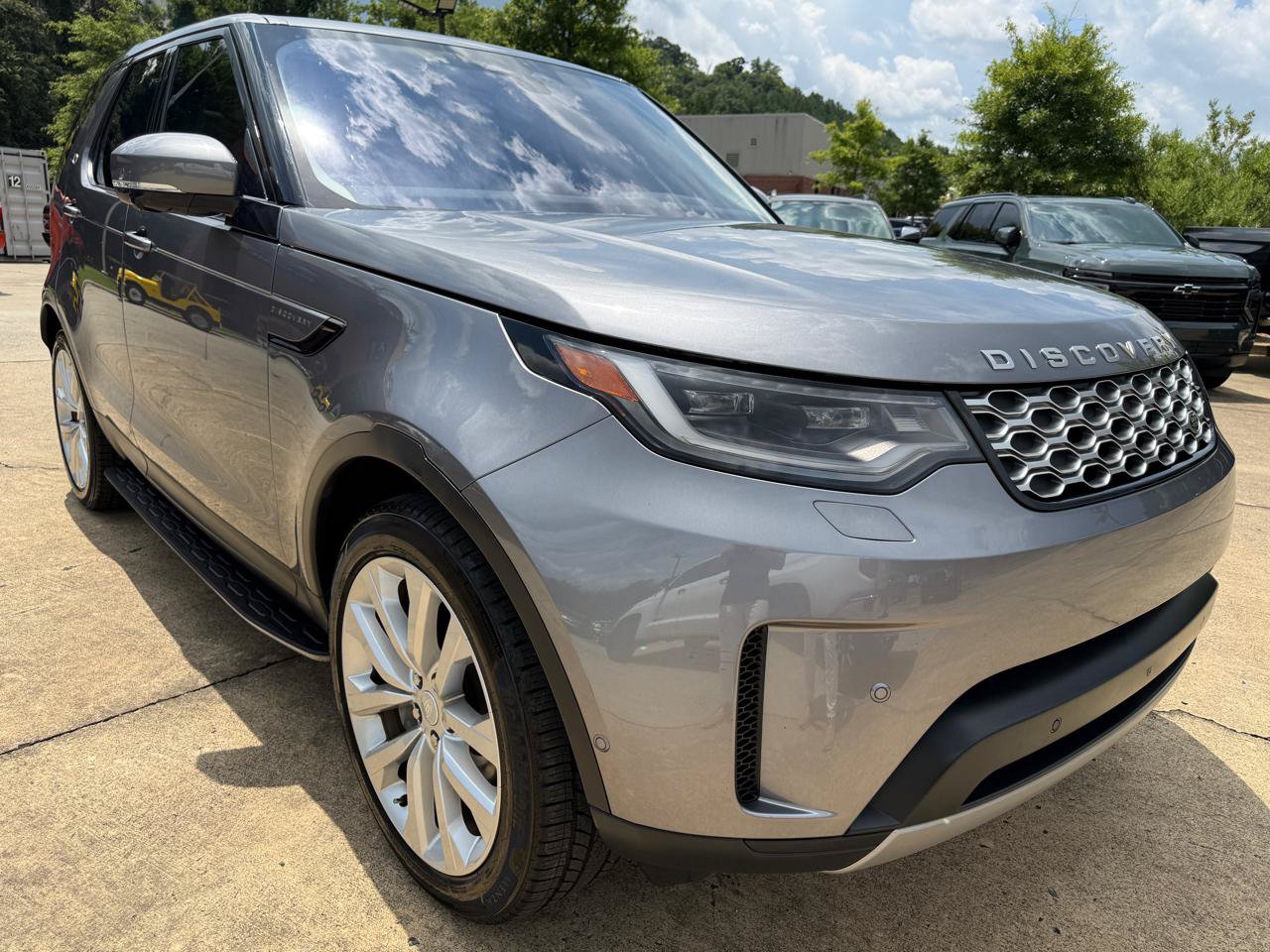 Used 2022 Land Rover Discovery S AWD/4WD image 7