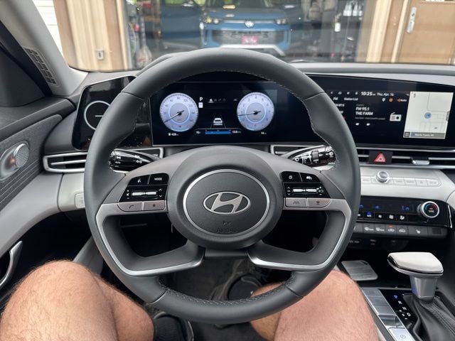 New 2026 Hyundai Elantra Limited w/ Cargo Package FWD image 19