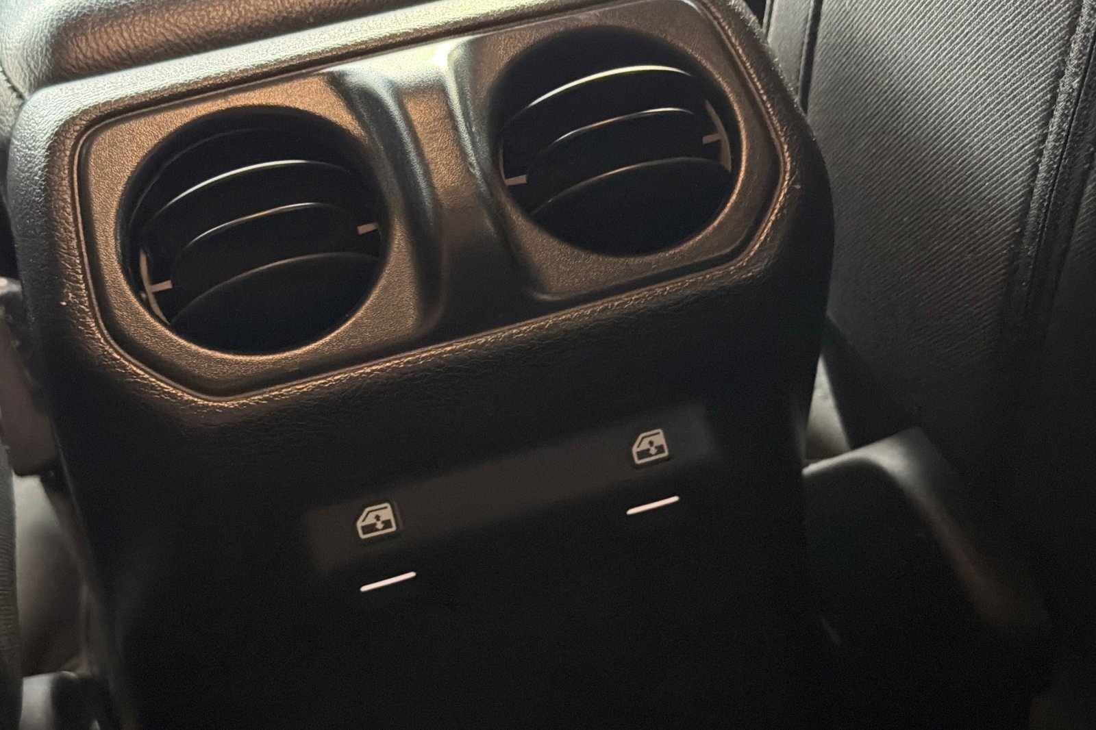 Used 2021 Jeep Wrangler Unlimited Sport image 17