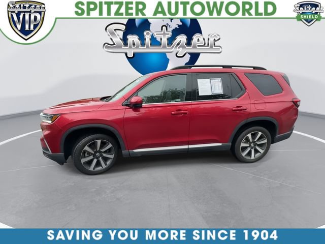 Used 2025 Honda Pilot Touring image 6