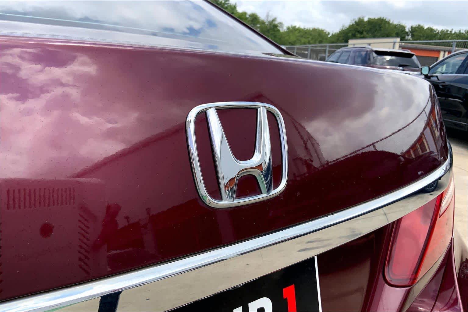 Used 2016 Honda Accord LX image 10