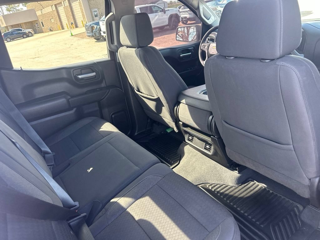 Certified 2022 Chevrolet Silverado 1500 Custom w/ LPO, Dark Essentials Package AWD/4WD image 21