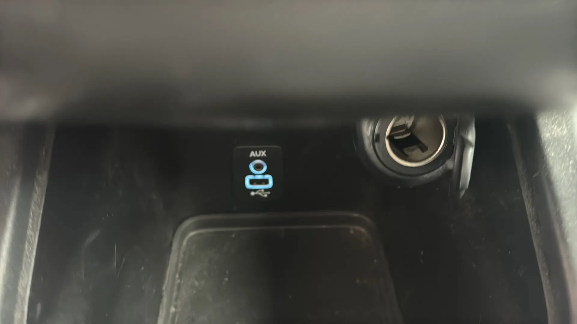 Used 2018 Dodge Journey SE w/ Connectivity Group image 22