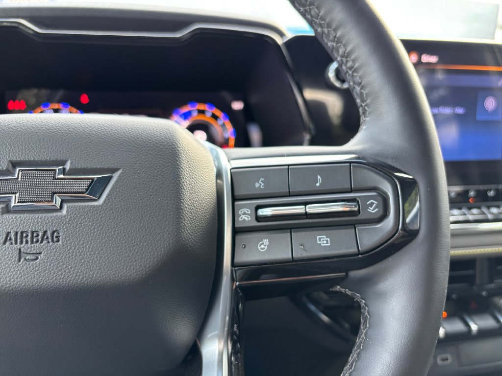 Certified 2026 Chevrolet Colorado ZR2 w/ Technology Package AWD/4WD image 22
