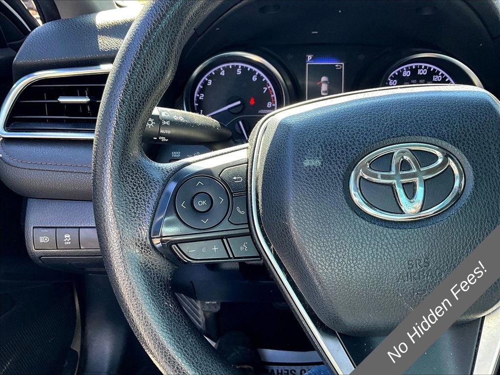 Used 2018 Toyota Camry LE FWD image 14