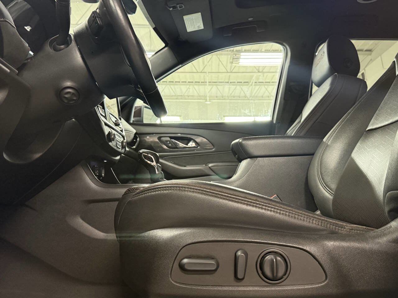 Used 2022 Chevrolet Traverse High Country w/ LPO, Floor Liner Package image 7