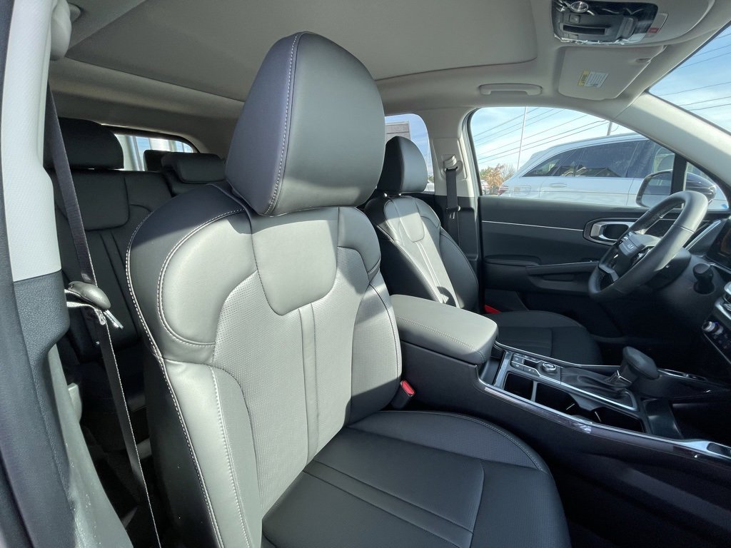 New 2026 Kia Sorento S w/ S Panoramic Sunroof Package image 31